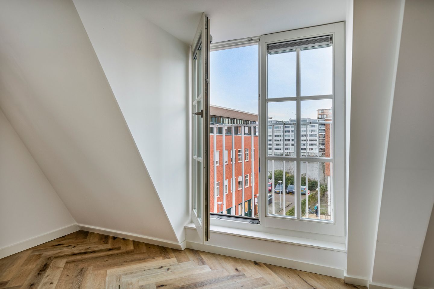 Foto 10 van Westzijde 114-H