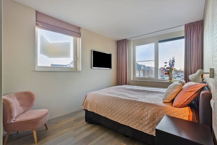 Foto 12 van Brederodepeer 25