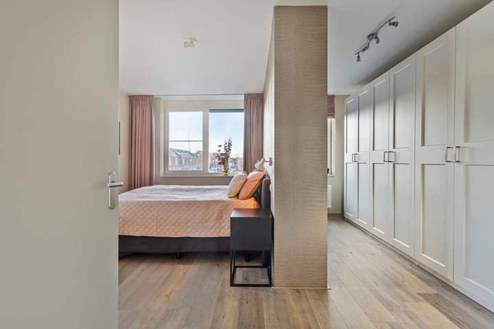 Foto 14 van Brederodepeer 25