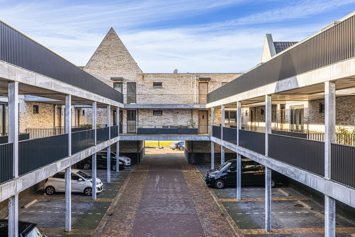 Foto 27 van Meeroever 65