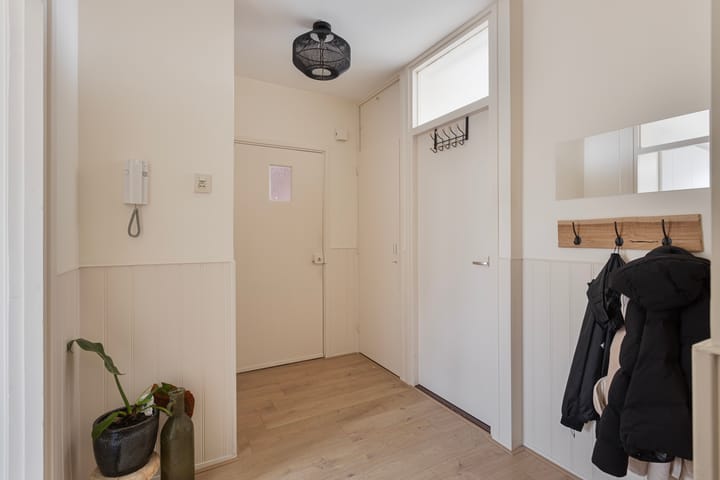 Photo 13 of Koninginneweg 141