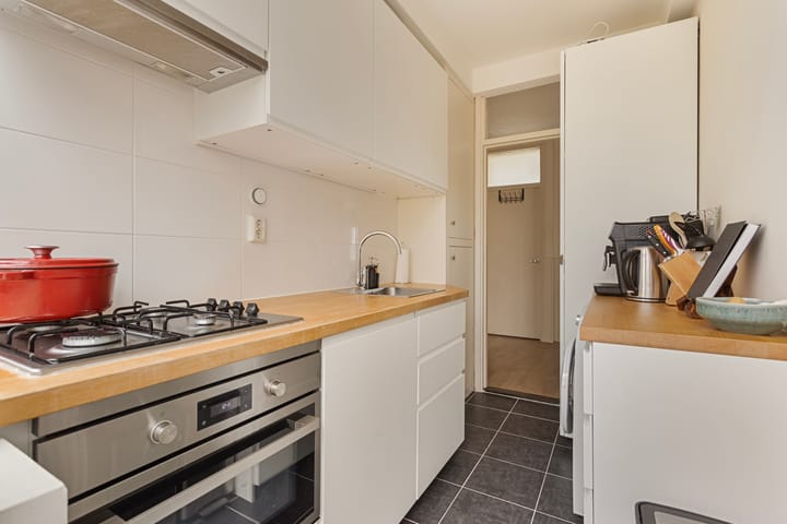 Photo 16 of Koninginneweg 141