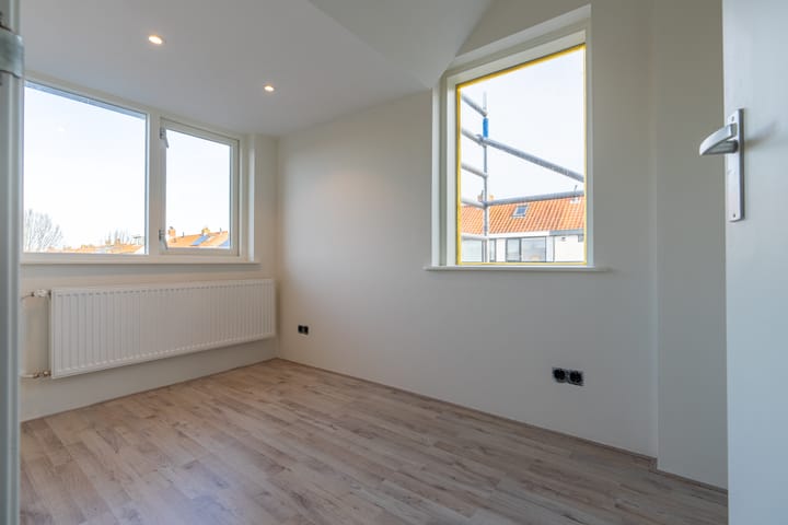 Foto 4 van Ter Haar Romenystraat 2
