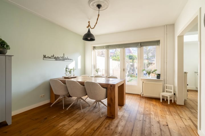 Foto 16 van Roerstraat 11