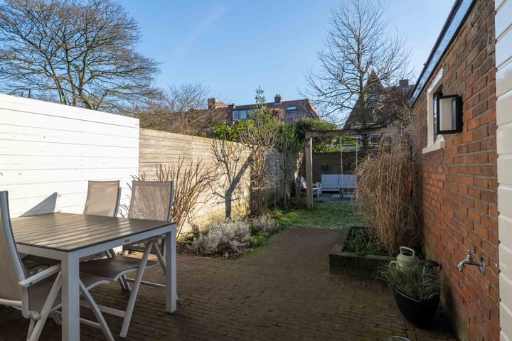 Foto 50 van Roerstraat 11