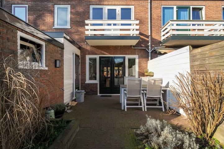 Foto 51 van Roerstraat 11