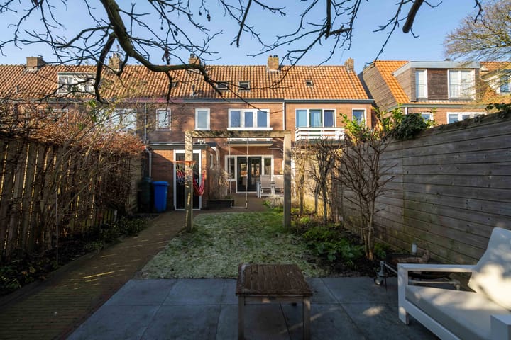 Foto 56 van Roerstraat 11