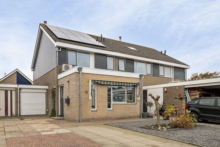 View photo of Grundelhof 16