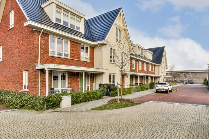 Foto 2 van Strausspark 76