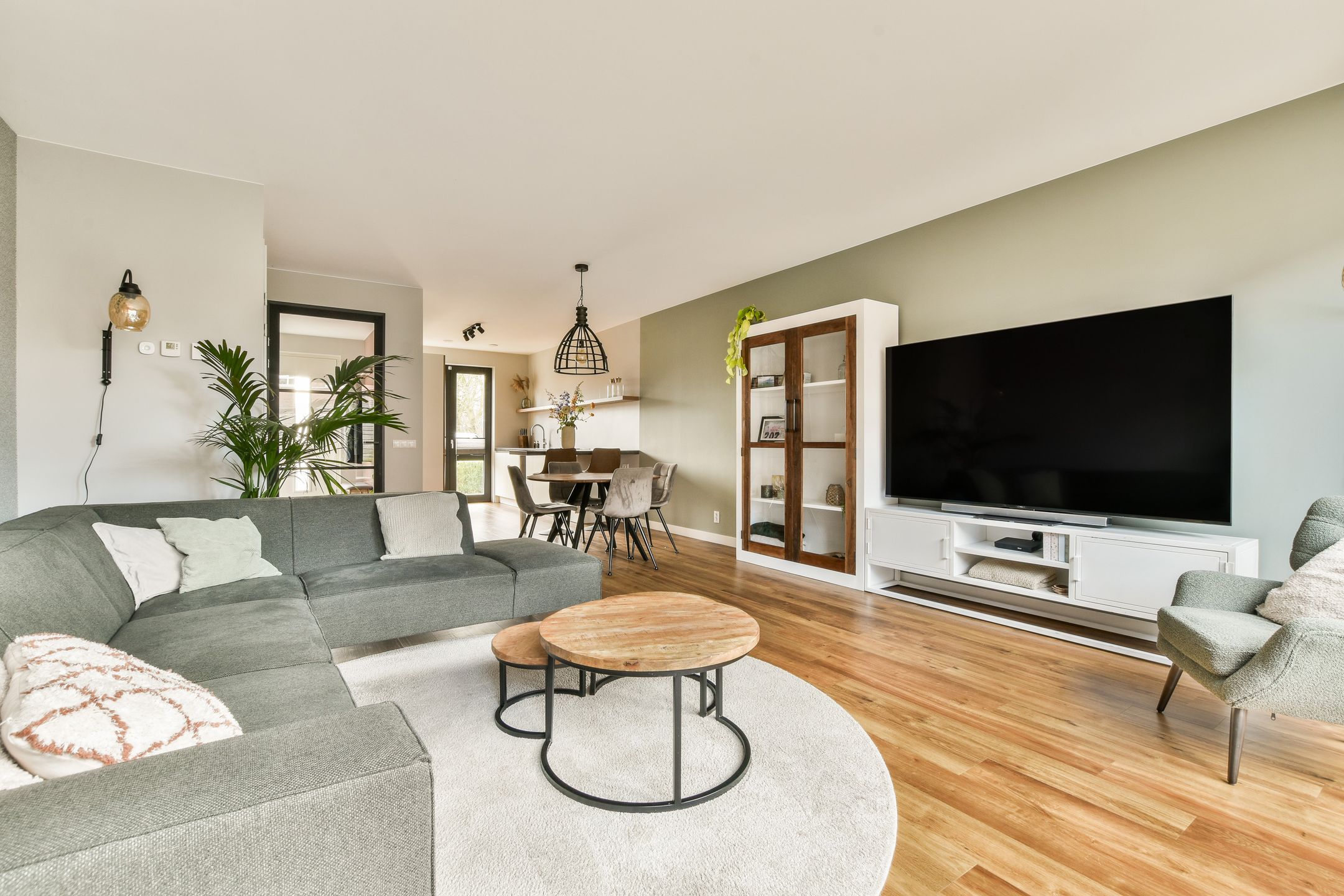 Foto 6 van Strausspark 76