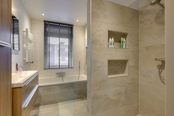 Foto 32 van De Ruijtbaan 23