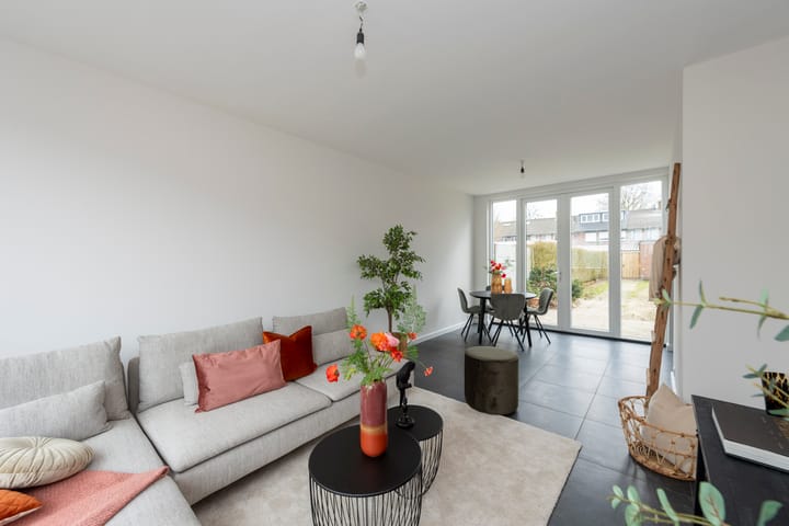 Photo 11 of Karmelietenstraat 11