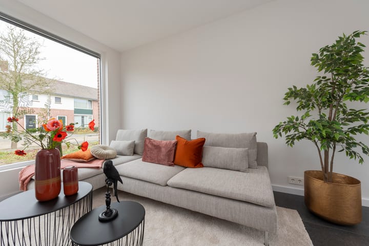 Photo 12 of Karmelietenstraat 11