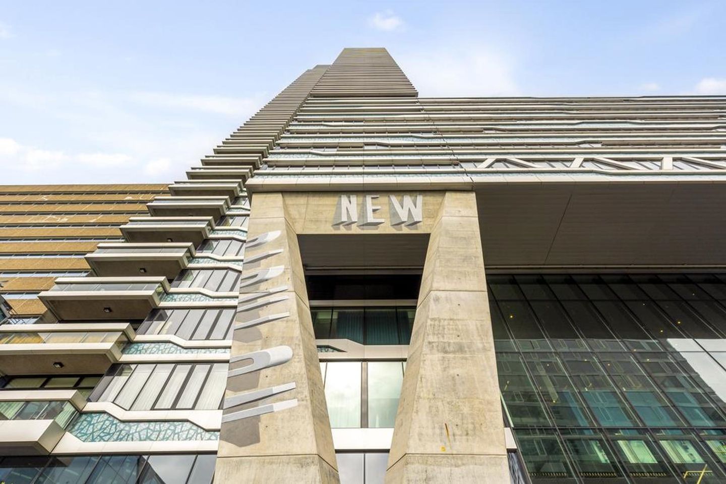 Foto 5 van Anna van Buerenplein 110