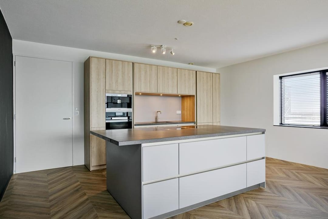 Foto 13 van Anna van Buerenplein 110