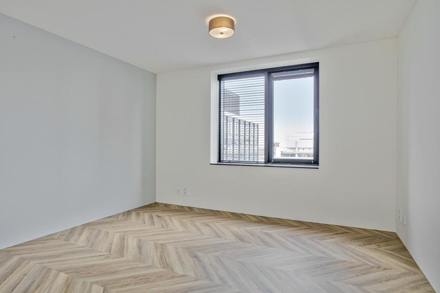 Foto 19 van Anna van Buerenplein 110