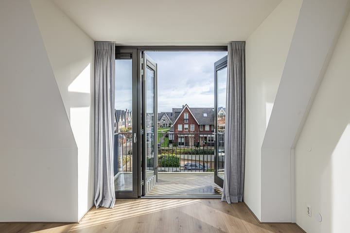 Foto 12 van Meeroever 87