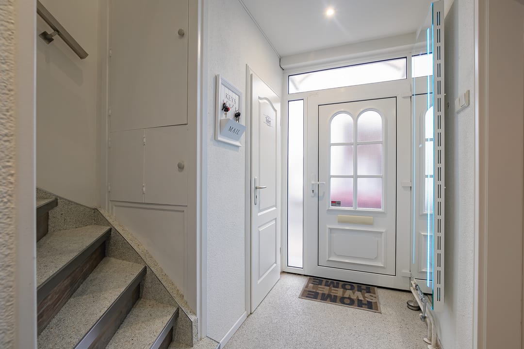 Photo 2 of Dr. Marga Klompéstraat 4