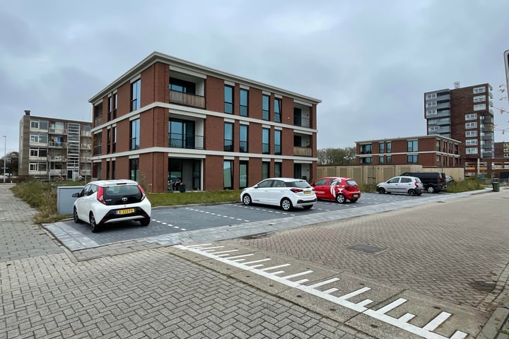 View photo of IJsselmeerstraat 48