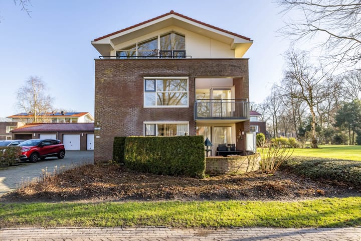 Foto 9 van Meeuwenlaan 15