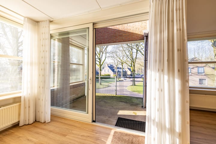 Foto 26 van Meeuwenlaan 15