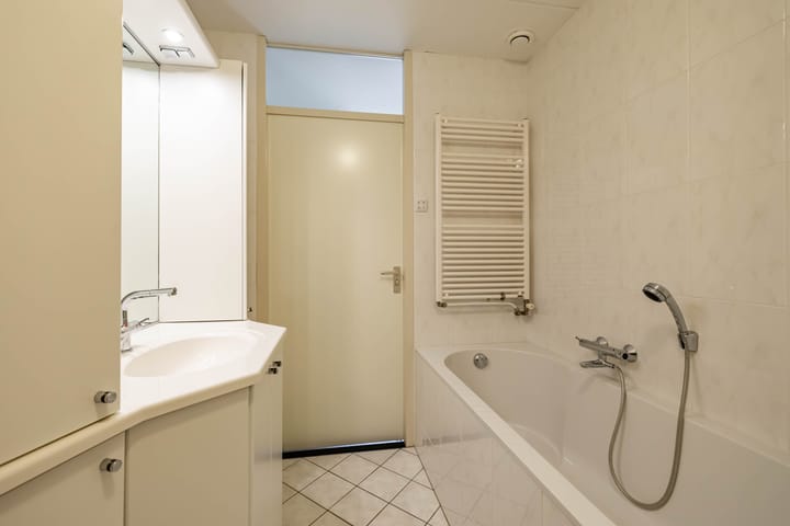 Foto 41 van Meeuwenlaan 15