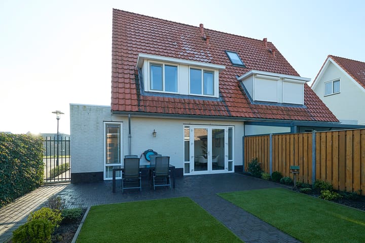 Foto 18 van Koninginnepage 15