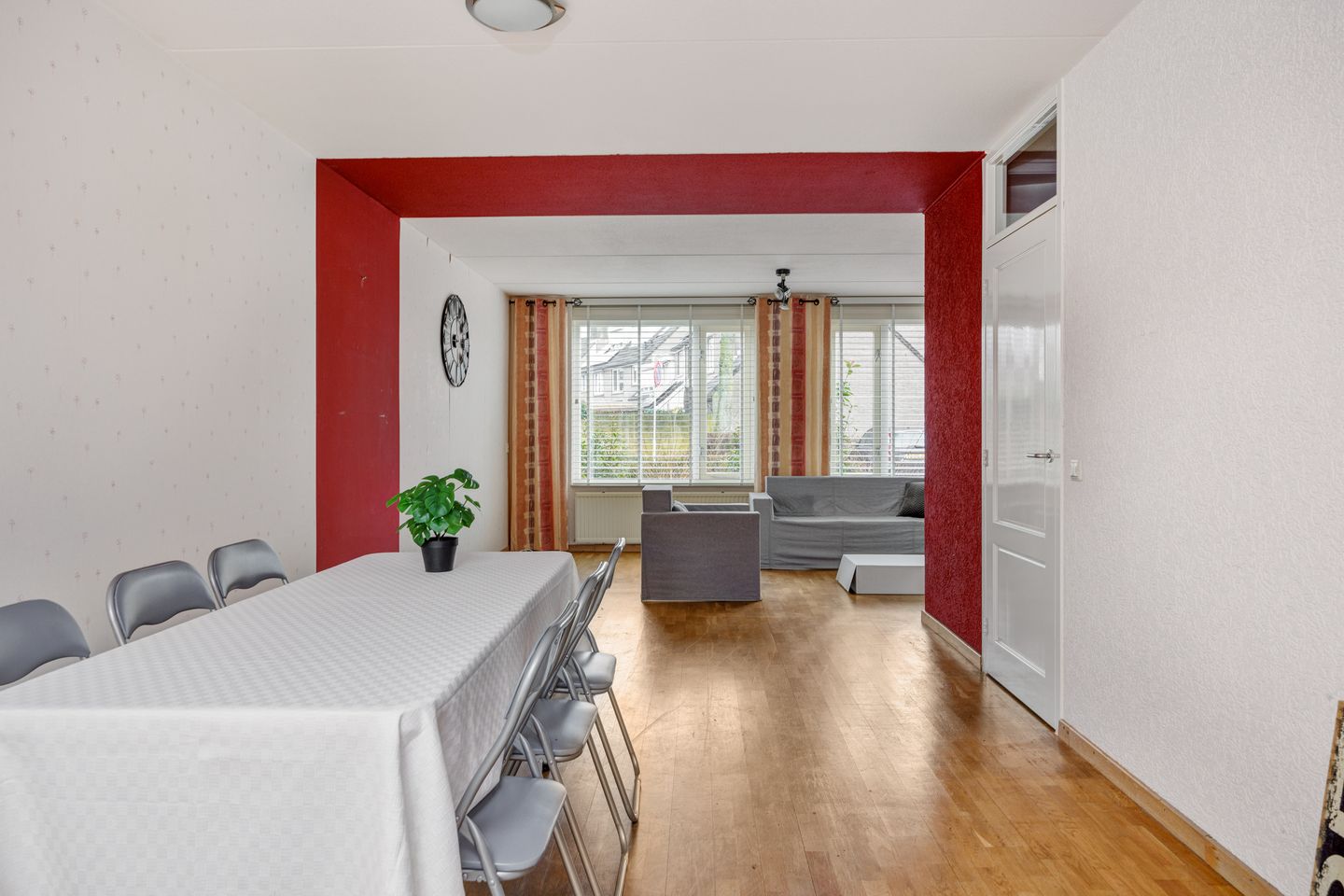 Foto 5 van Terpeborch 70