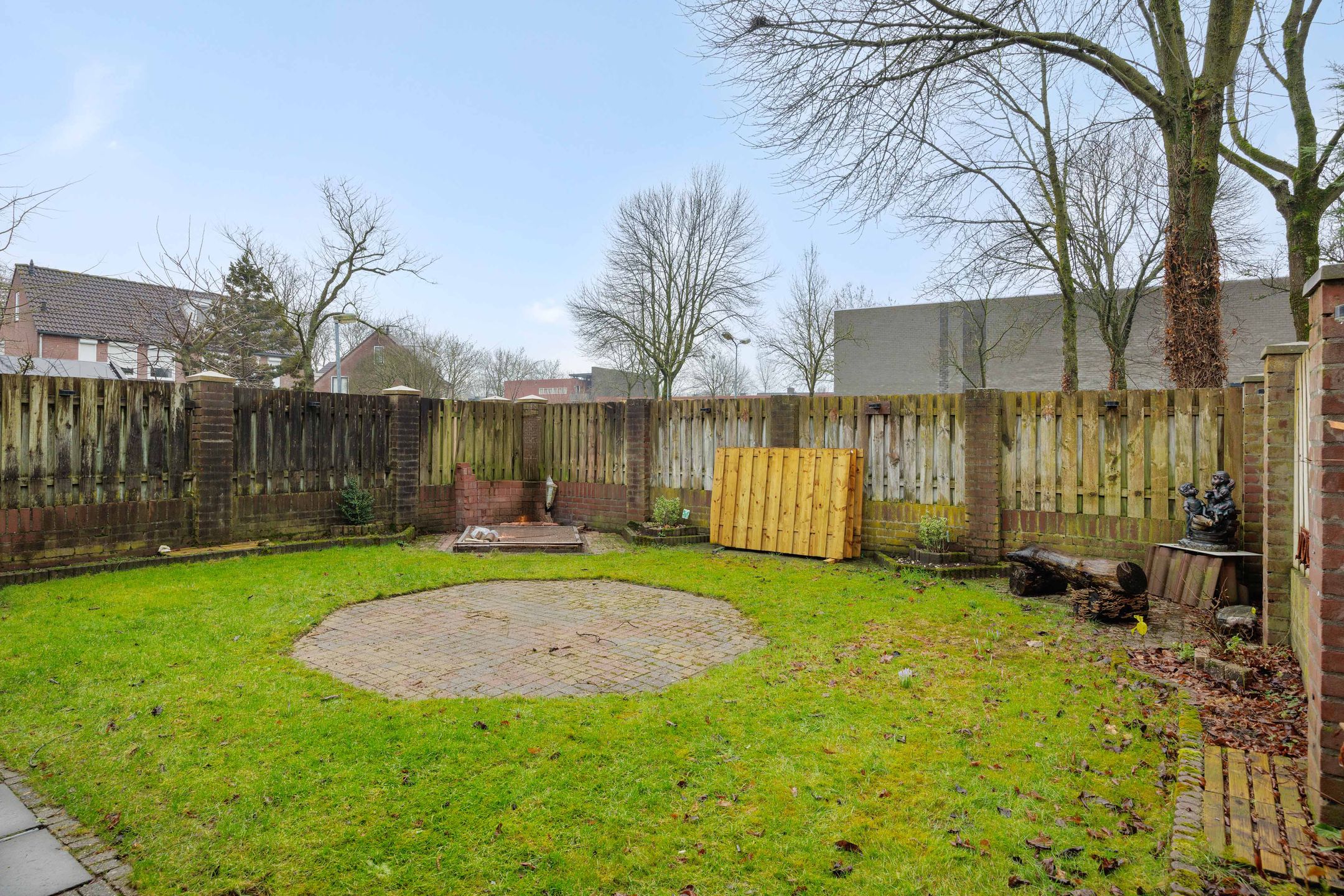 Foto 12 van Terpeborch 70