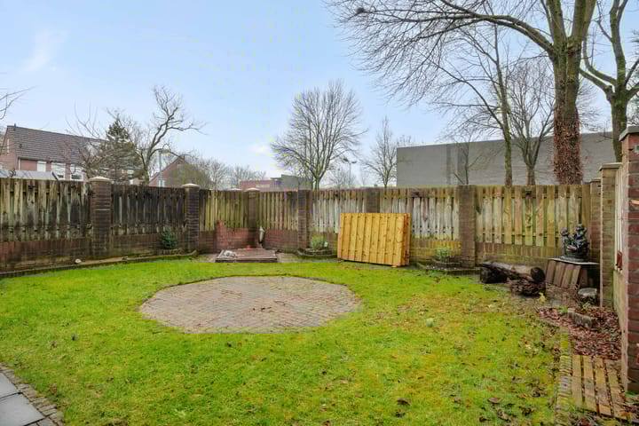 Foto 12 van Terpeborch 70