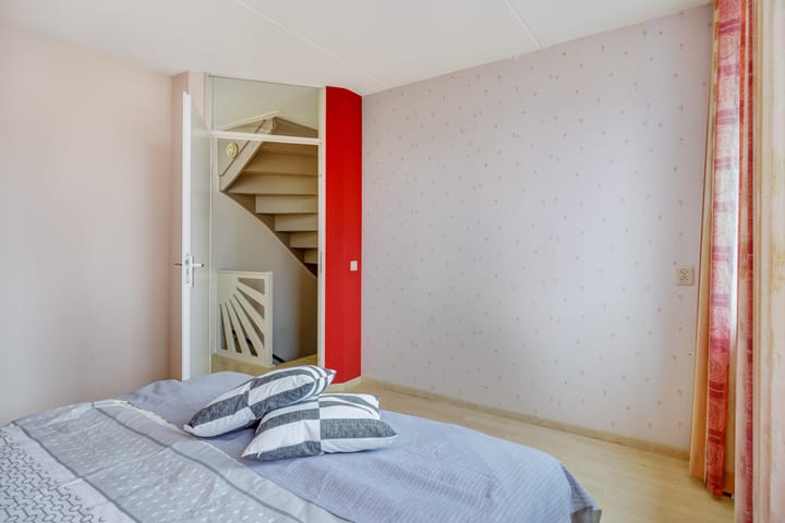 Foto 23 van Terpeborch 70