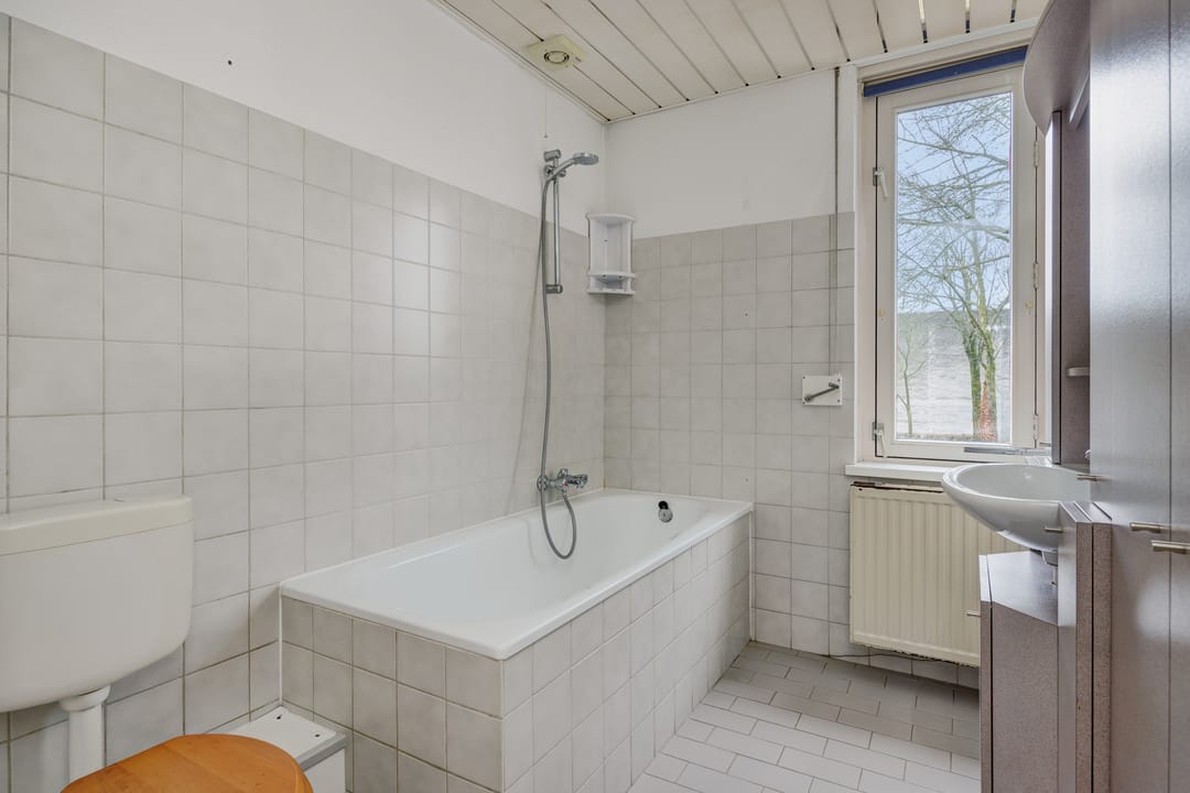 Foto 26 van Terpeborch 70