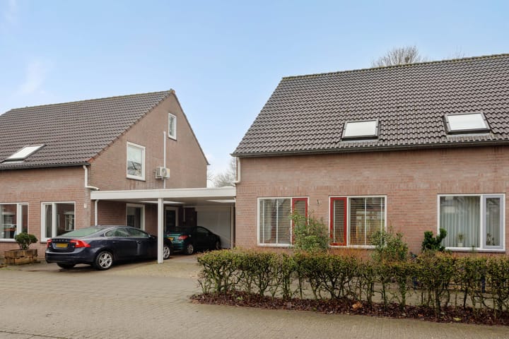 Foto 34 van Terpeborch 70