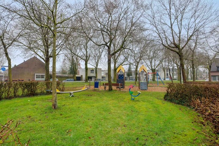 Foto 36 van Terpeborch 70