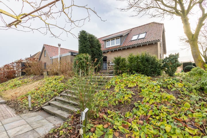 Foto 82 van Rolafseweg 9