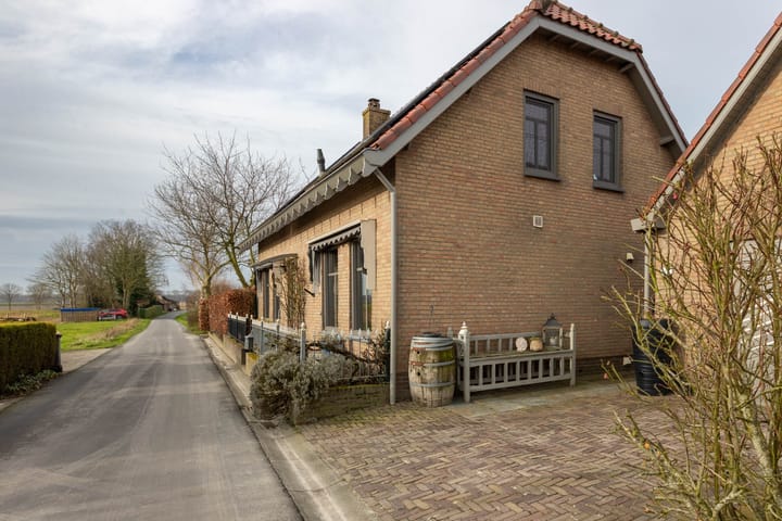 Foto 104 van Rolafseweg 9