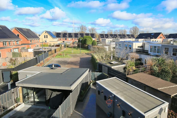 Foto 14 van Robert Kochstraat 53