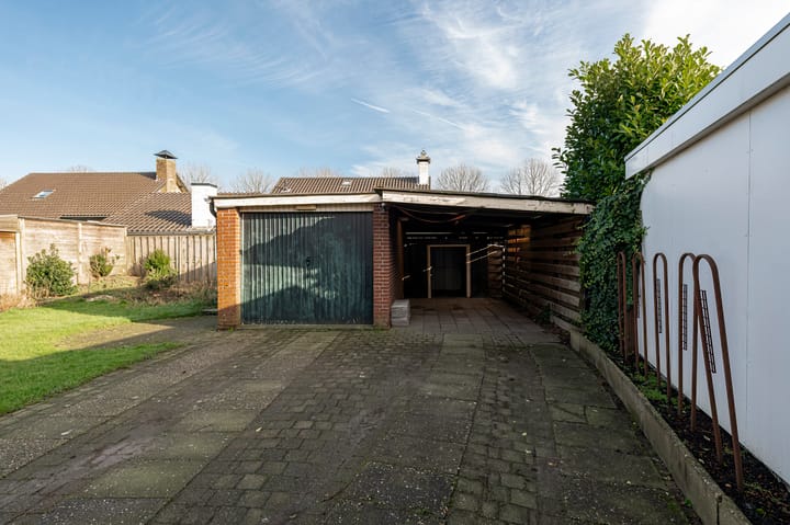 Photo 32 of Spiraeastraat 37