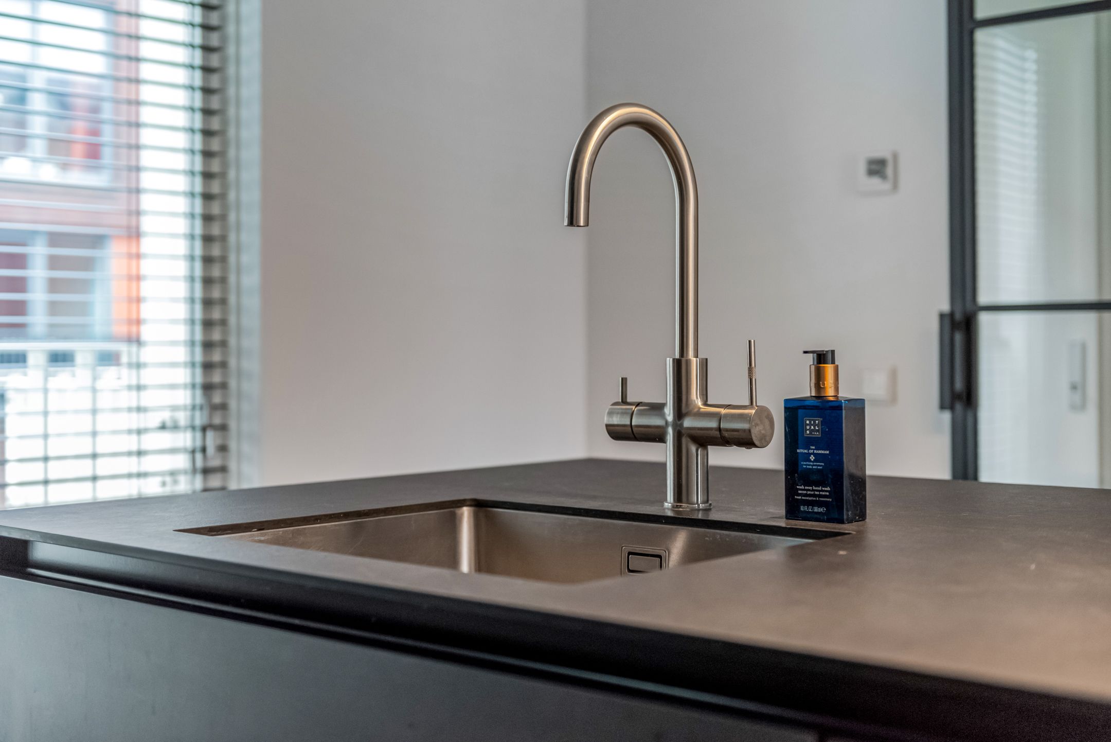 Foto 9 van Thoomesplein 32