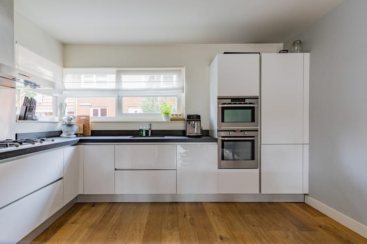 Foto 14 van J. Roodenburghstraat 27