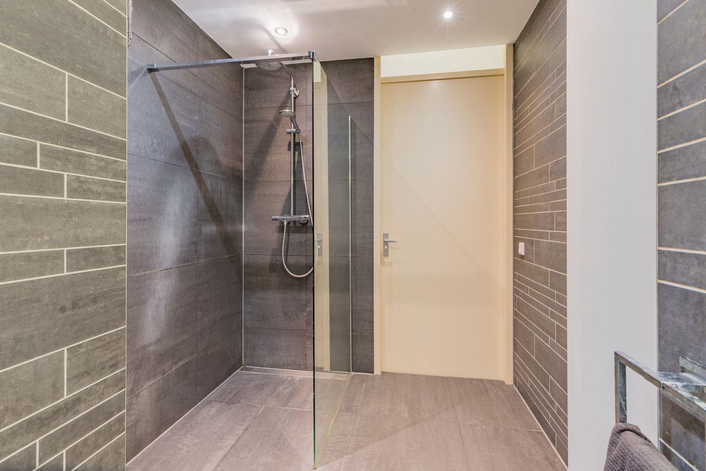 Foto 29 van J. Roodenburghstraat 27