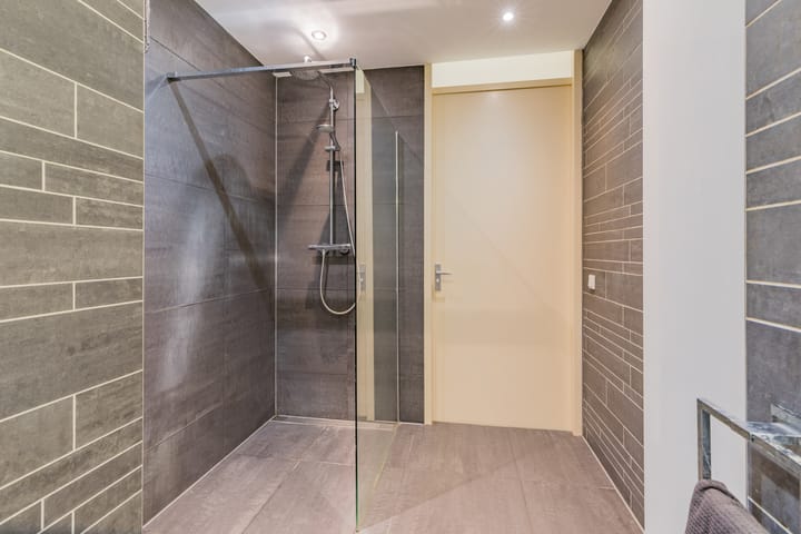 Foto 29 van J. Roodenburghstraat 27