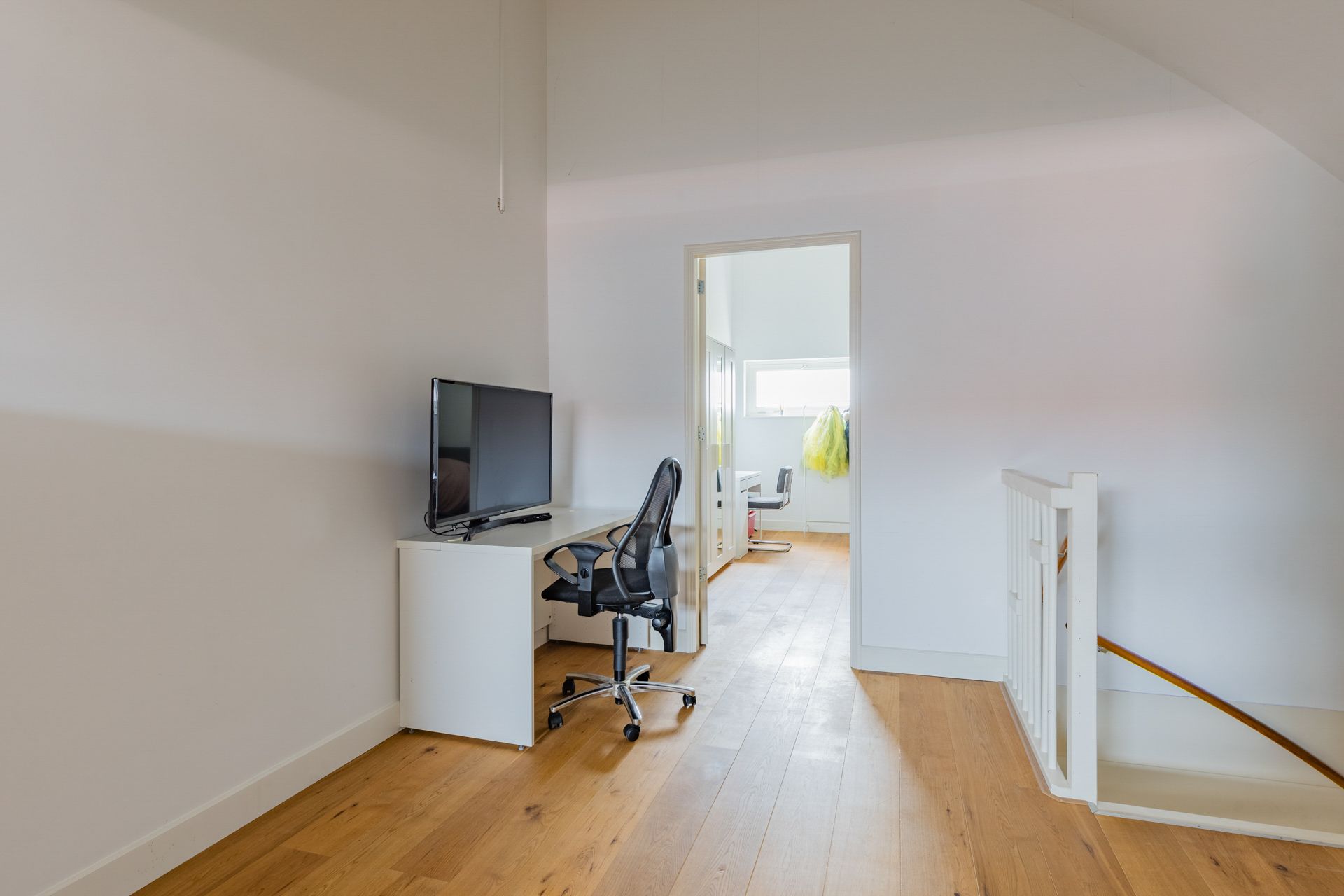 Foto 36 van J. Roodenburghstraat 27