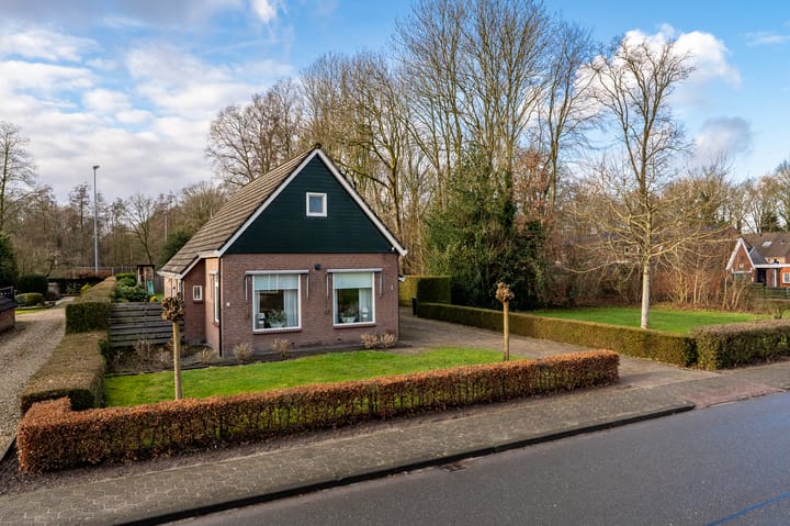 Foto 1 van Middenweg 96