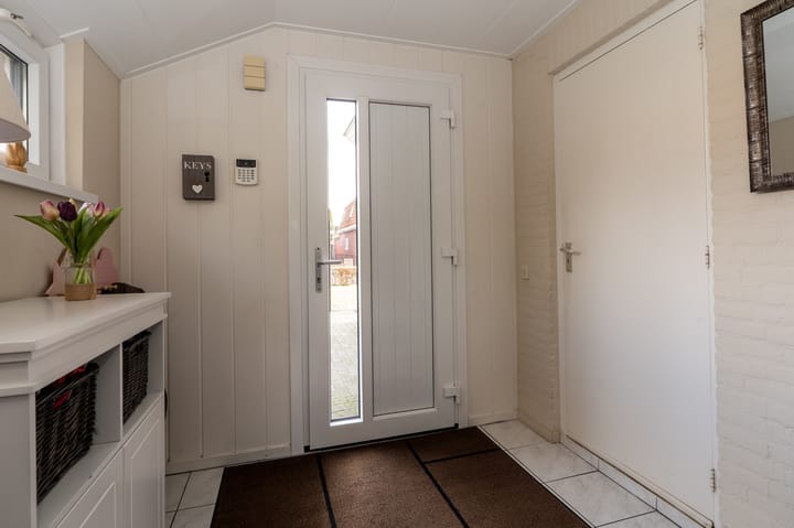 Foto 2 van Middenweg 96