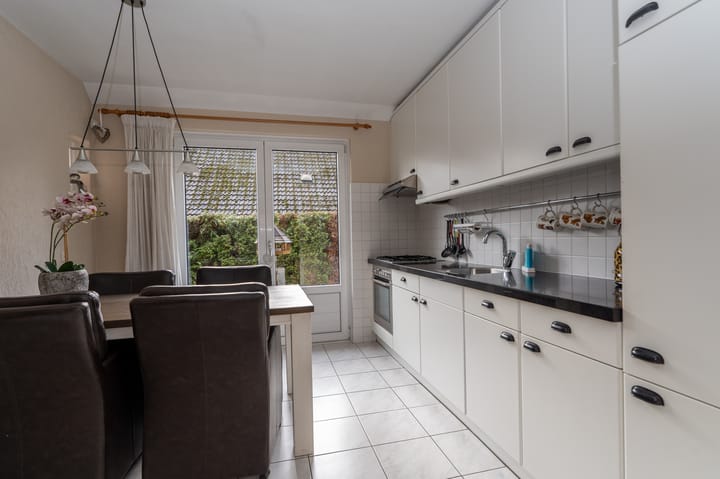 Foto 8 van Middenweg 96