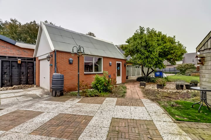 Foto 28 van Weusteweg 7