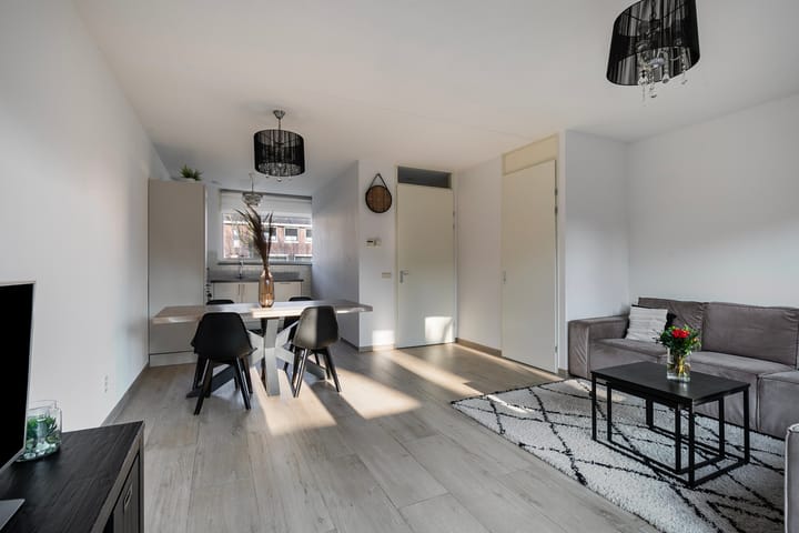 Foto 12 van Marmotstraat 22