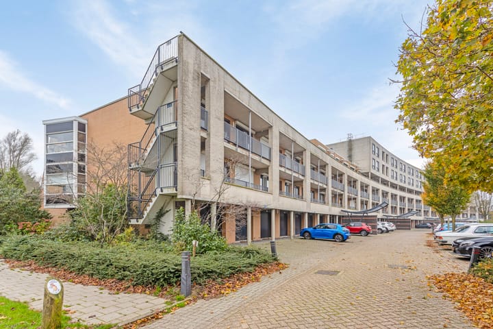 Foto 4 van Rosa Luxemburgpark 87