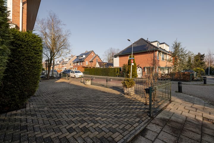 Foto 41 van Matthijs Sterklaan 2